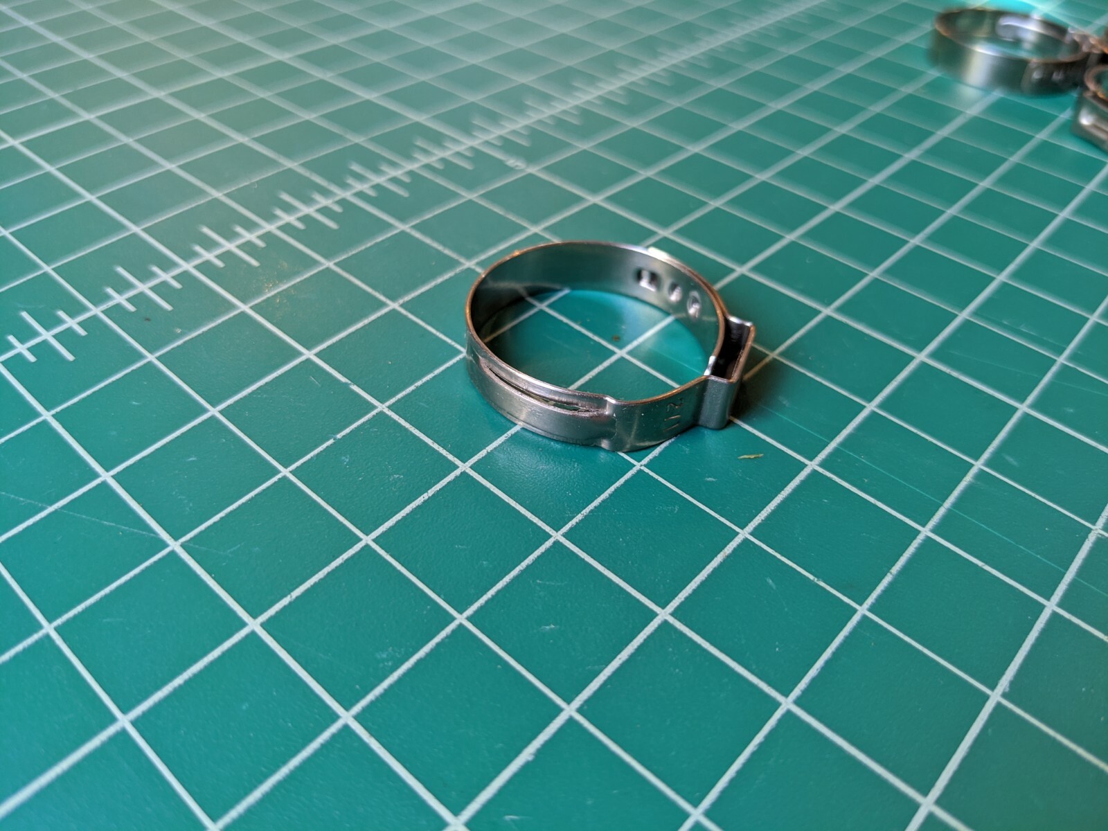 5 Pieces Stainless Steel Single Ear Hose Clamps Size 1" or 27.1 mm (5-pack)