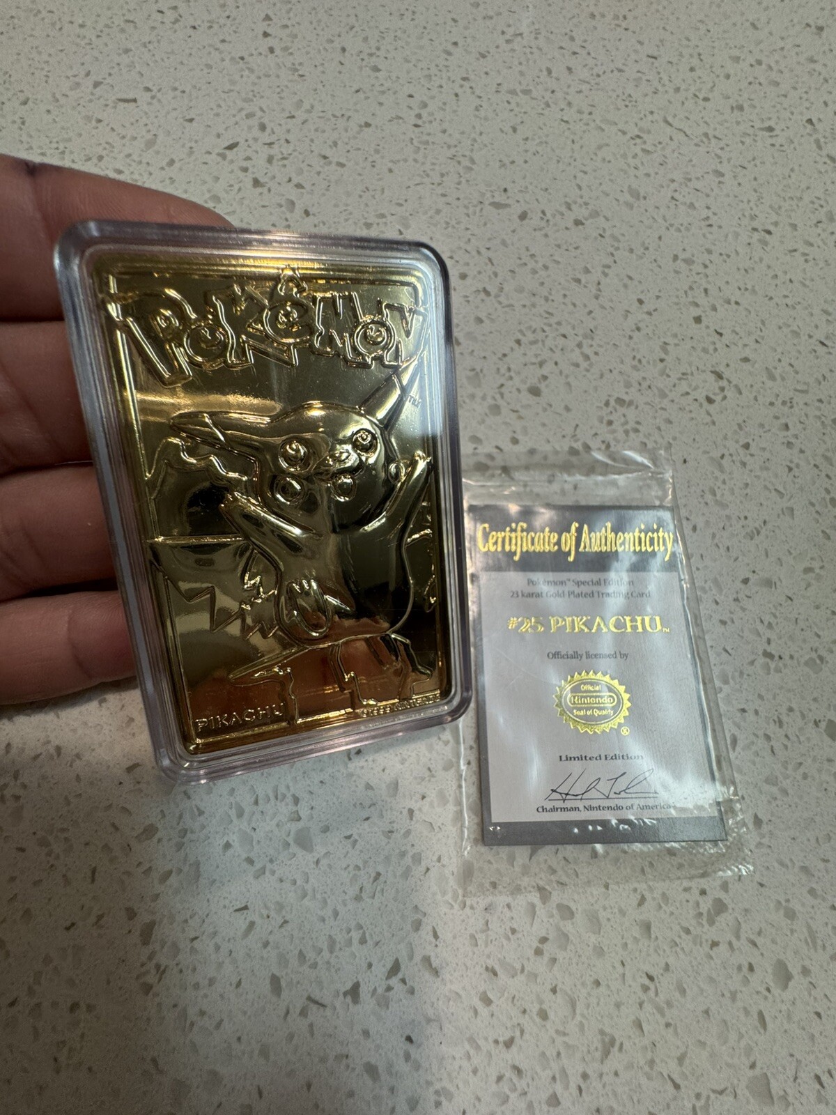 Pokemon 23k Gold Plated PIKACHU Trading card. Come with COA. Nintendo (1999)