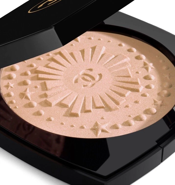 Pó iluminador de poeira de diamante CHANEL edição limitada - Imagem 4 de 4