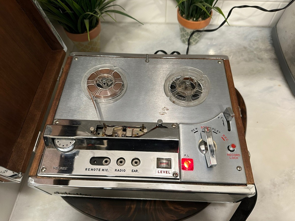 1965 Juliette 606 Japan Reel to Reel Tape Recorder Wood Chrome