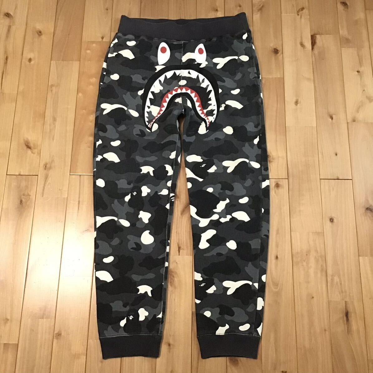 Glow in the dark BAPE City camo shark sweat pants Black A Bathing