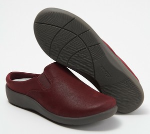 cloudsteppers by clarks clogs