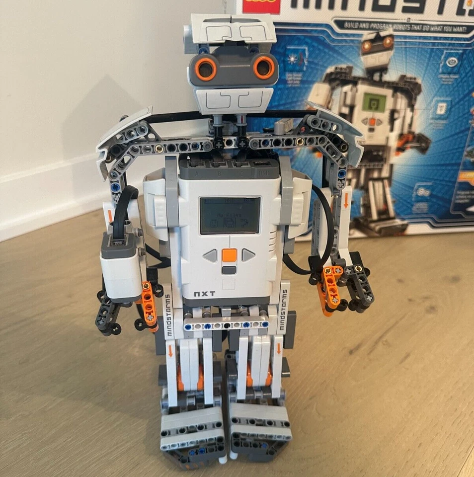 LEGO Mindstorms NXT 2.0 - 8547 Robot Building Set Complete in Box TESTED - Image 2 of 4