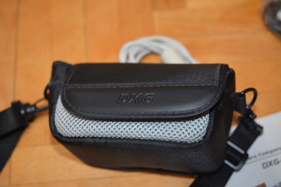 DXG Digital Video Camera DXG-572V/ 5.0 Mega pixel/ 4x Digital Zoom In Box - Image 4 of 4