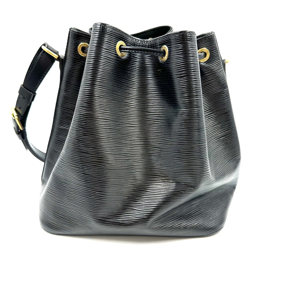 H145 Pre-Owned Louis Vuitton LV Epi Leather Noe Black Bucket Bag 
