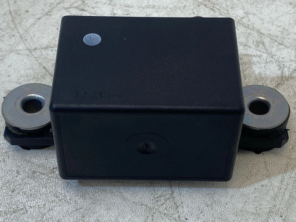 Fits 2017 - 2025 CHRYSLER PACIFICA Start Stop Electrical Relay Module OEM - Imagen 2 de 4