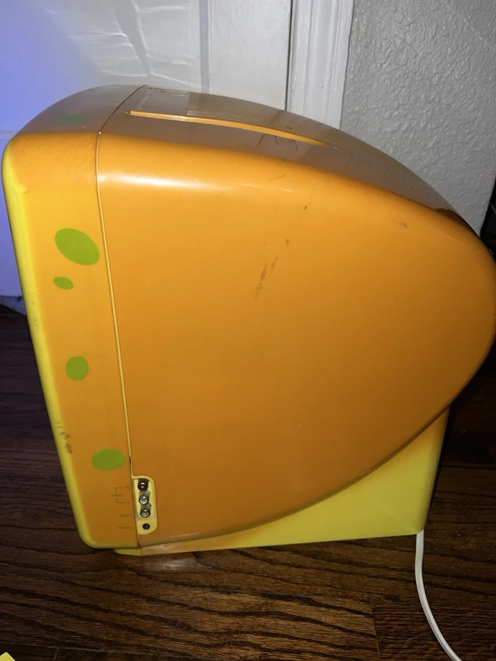 SpongeBob SquarePants 13" CRT TV/DVD Combo Emerson Model #SB351 —READ— - Image 4 of 4