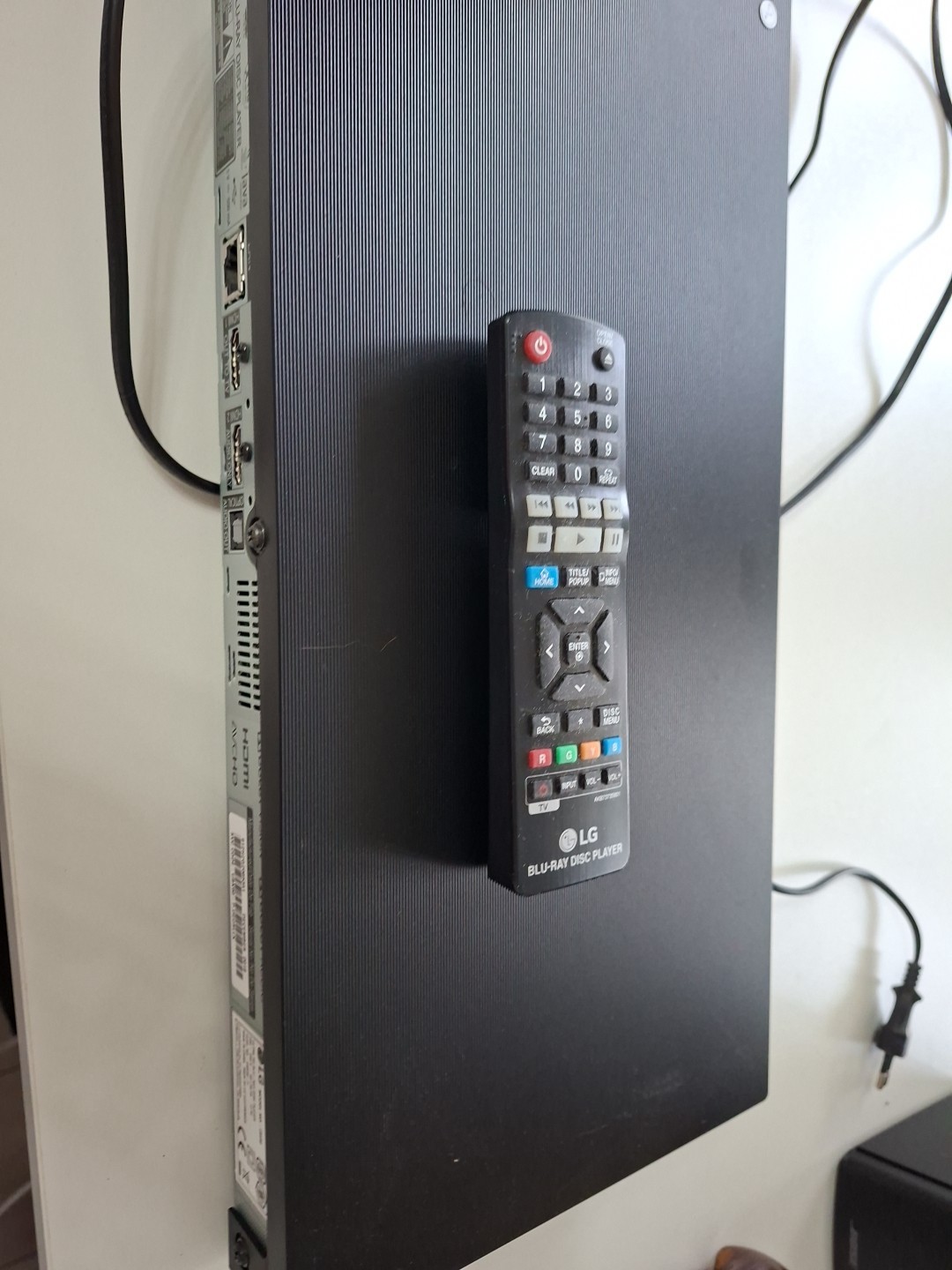 LG UBK90 (Dolby Vision) – Ultra HD Blu-ray Disc Player