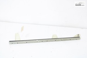 2018-2023 FREIGHTLINER CASCADIA FRONT RIGHT DOOR WINDOW GLASS CHANNEL GUIDE OEM