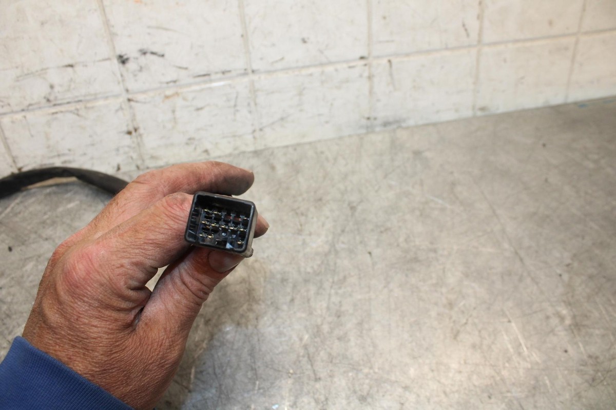 2009 Kawasaki Ninja ZX6R ZX600R LEFT CLIP ON HANDLE HORN SIGNALS