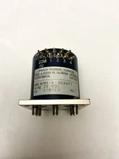 Dynatech Micro M4-413X001-2 RF Coaxial Switch SP4T 28 VDC NSN 5985-01-265-0966