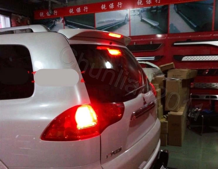 Alerón estilo fábrica para Mitsubishi Pajero MONTERO 2008-2014 luz deportiva Foto 4 de 4