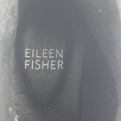 Eileen Fisher Size 5.5 Tuck Black Textured Zip Entry Booties Fall Lagenlook - Picture 8 of 8