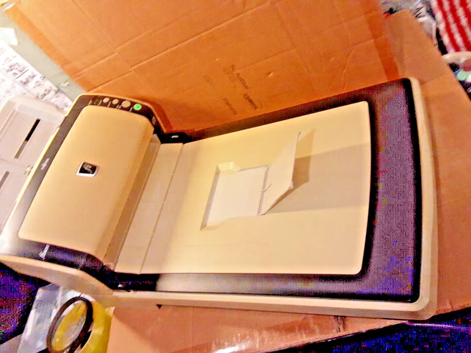 Fujitsu Fi-6230 High speed duplex document scanner with flatbed. - Image 2 of 4