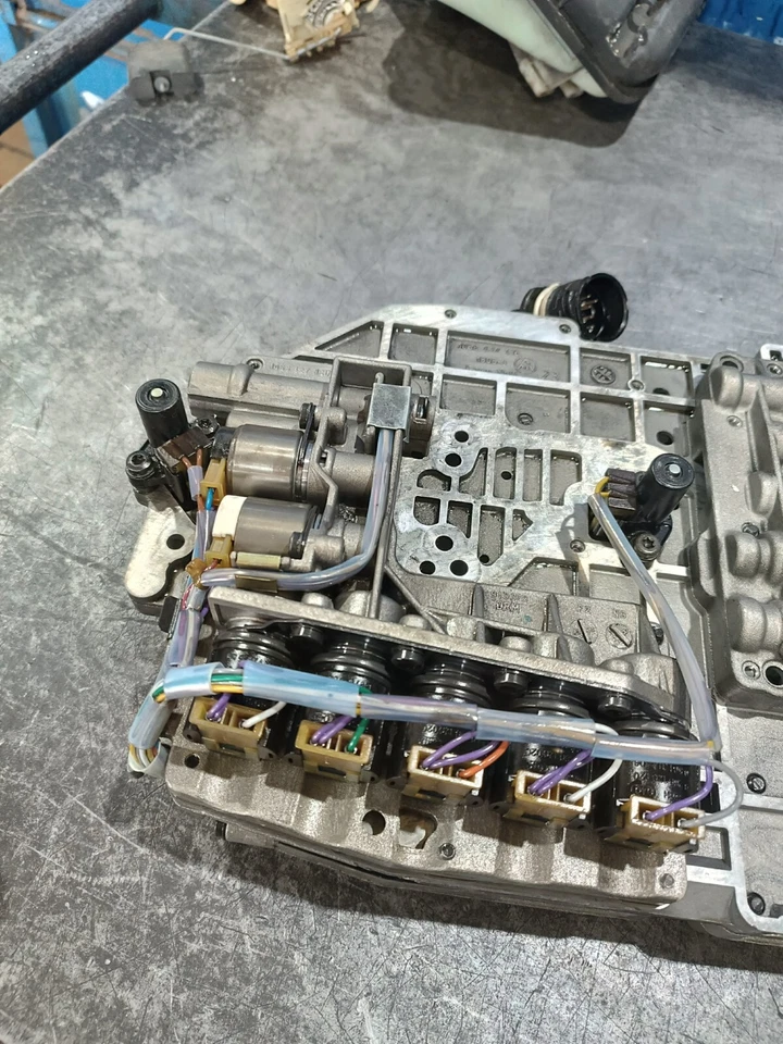 Original BMW 7er E38 5er E39 5HP18 Getriebesteuerung Steuergerät 1056427105 - Bild 3 von 4