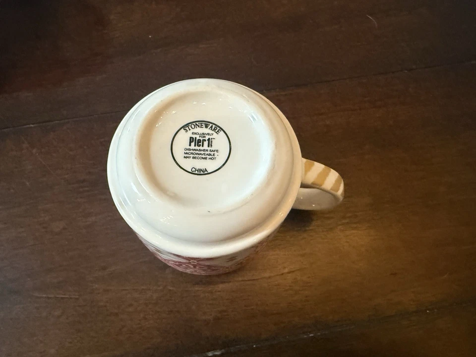 Pier 1 One Imports Juego de 4 tazas apilables de gres con estante Foto 3 de 4