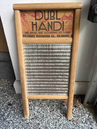 DUBL HANDI  WASHBOARD COLUMBUS  WASH BOARD 8.5” X 18”  EXCELLENT CONDITION