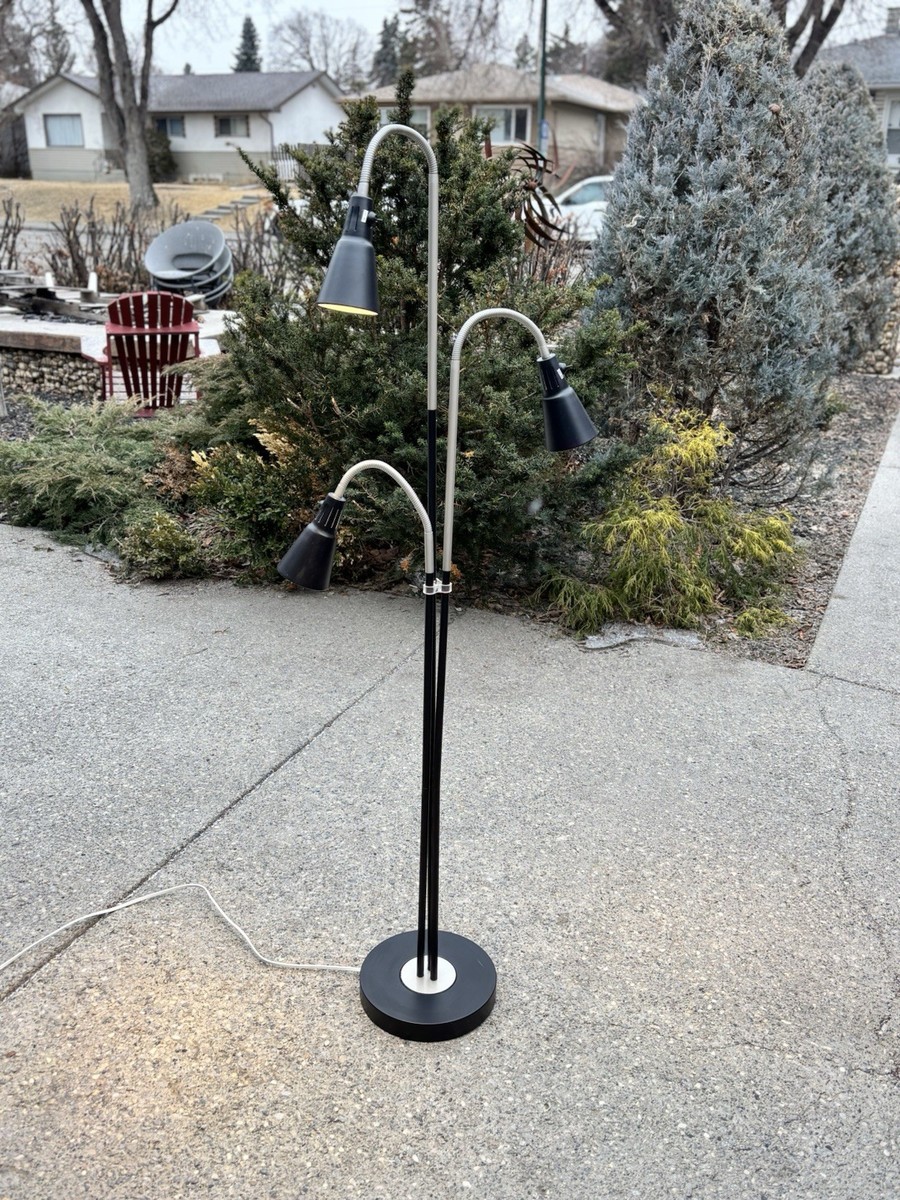 IKEA フロアランプ KVART クヴァルト ブラック IKEA 3 Head Kvart Black Gooseneck Floor Lamp Light Flexible Work