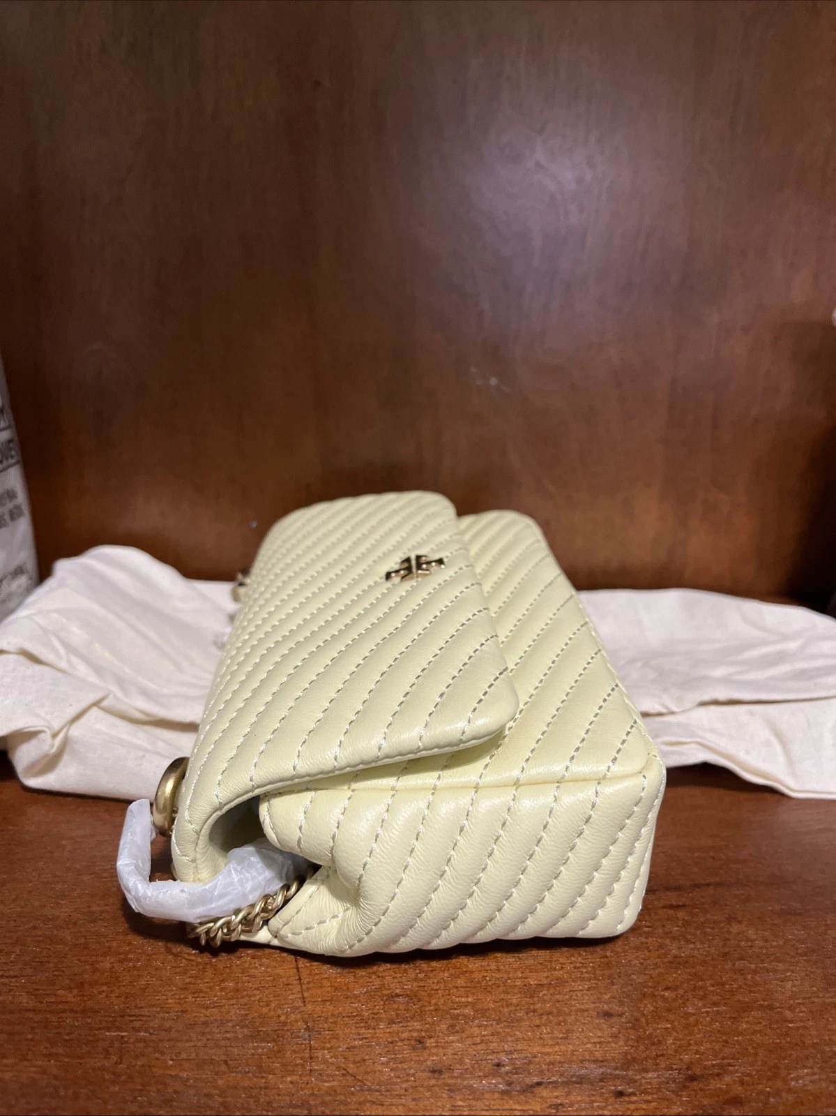 Borsa a tracolla Tory Burch Kira Moto Quilt Mini Flap in pelle limone nuova con etichette