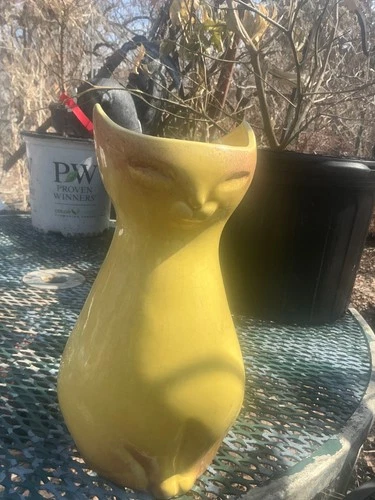 Royal haeger 1957 Ben Seibel design short cat R-1712-S saffron glaze crazing MCM