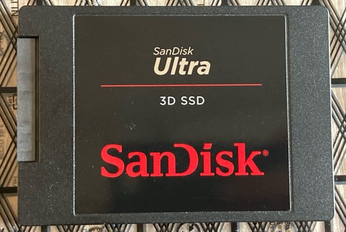 SanDisk Ultra 3D SSD | 4TB | 2.5" SATA III | SDSSDH3-4T00 | Top Zustand