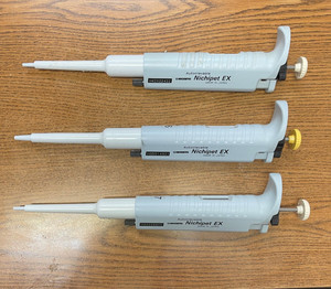 Nichiryo Nichipet EX Micropipette (3) 0.1-2µL / 0.5-10µL / 10-100µL Lab Pipettes