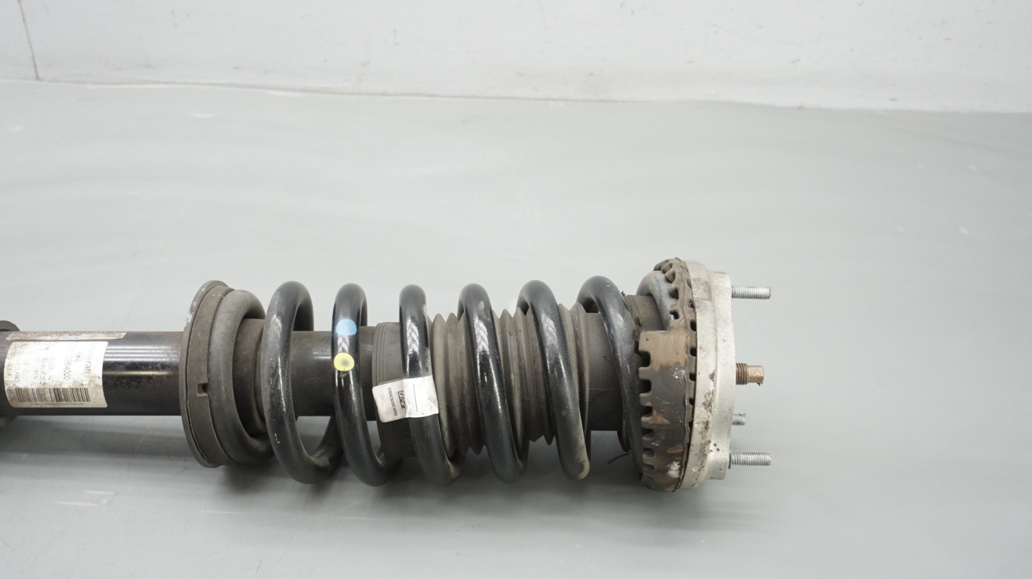 Maserati Ghibli 2014-2017 Front Right Shock absorber