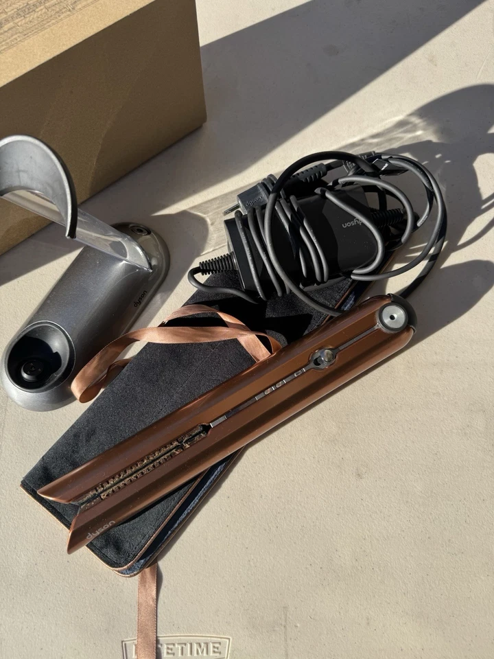 戴森 Corrale 直发器 - 389404-01 (青铜) 二手 — 第 4/4 张图片