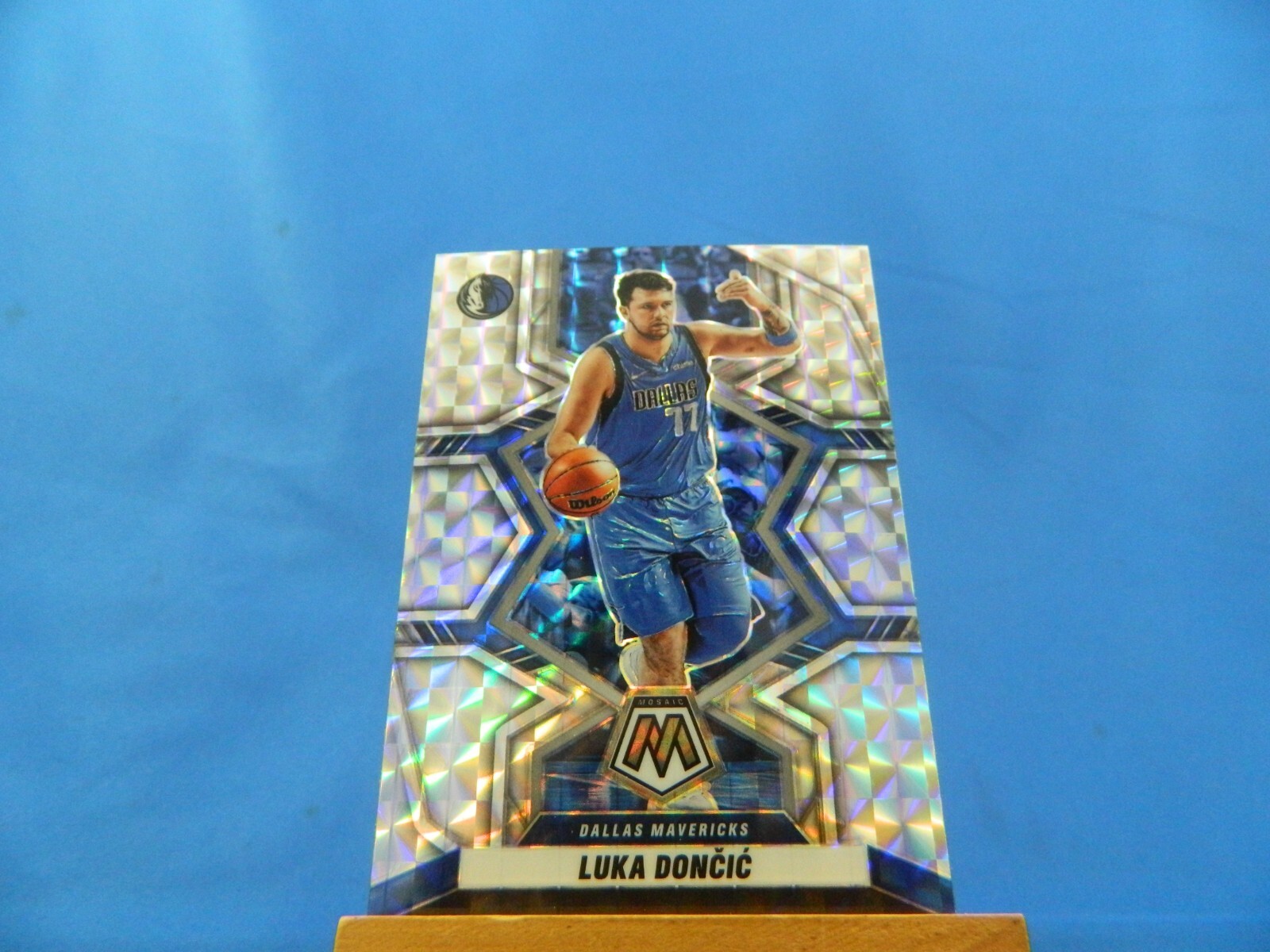 Luka Doncic Mosaic 2021-22 #6 Mosaic Prizm