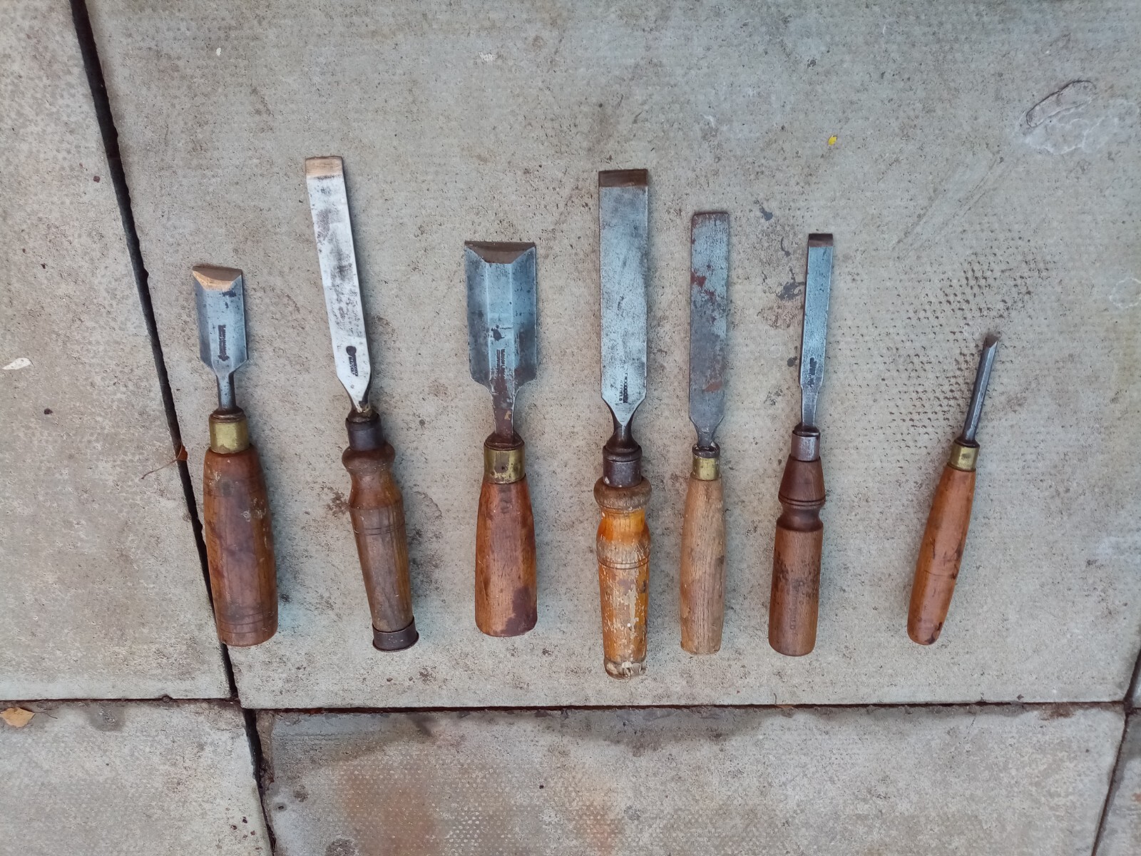 vintage Joblot Of wood chisels used, W, Marples, Ward, + F, Woodcock