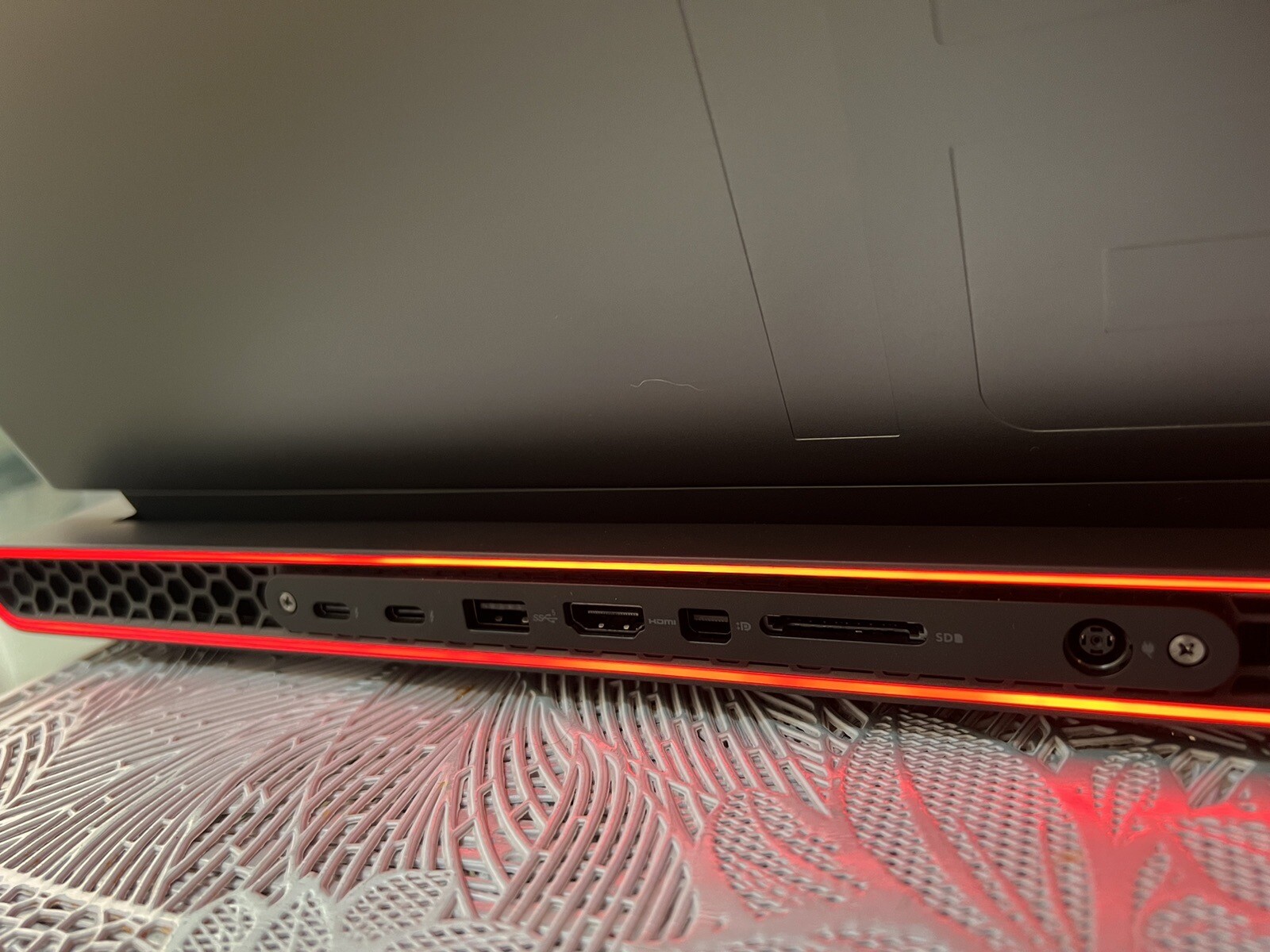 Alienware-m16 QHD+ 165hz-64GB RAM-5TB SSD-intel Core i7  