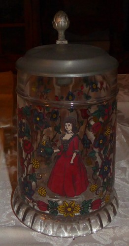 Vintage Glass Beer Stein – Medieval Theme - Picture 11 of 12