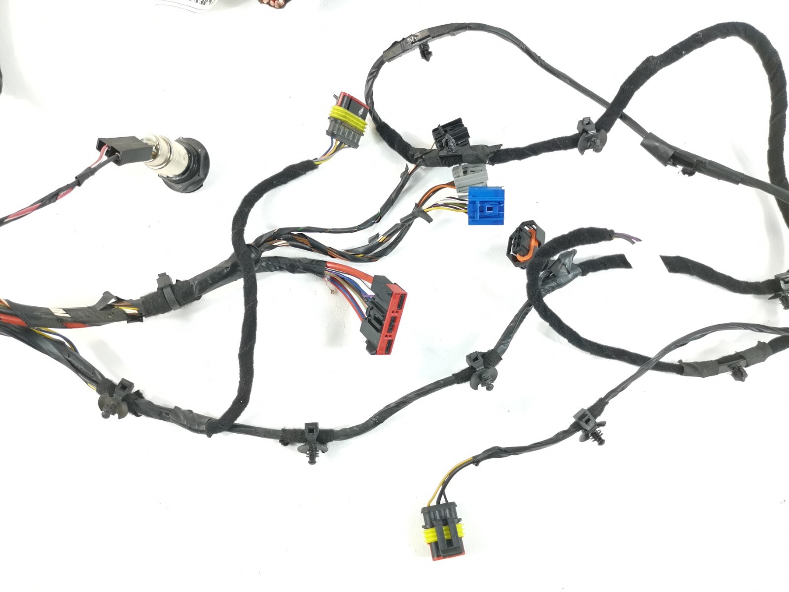 Maserati Ghibli 2019 M156E RWD 3.0 Fuse Relay Junction Box With Wires 670104693