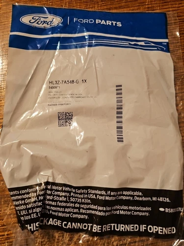FORD OEM HL3Z7A548G SEAL HL3Z-7A548-G New in Package