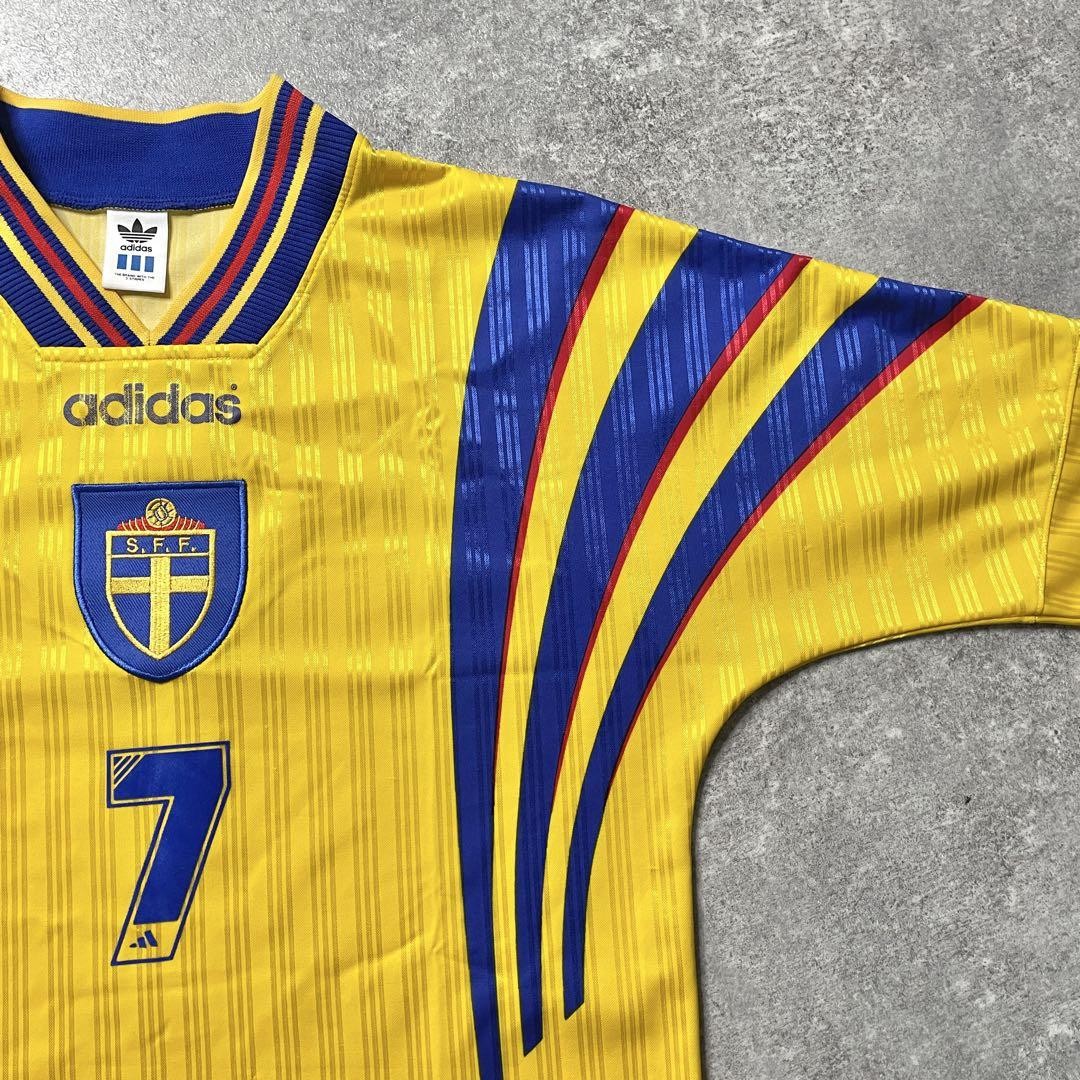 Sweden 1996 1998 Home Jersey L/S Henrik Larsson 7 Adidas