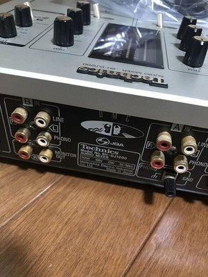 Technics SL1200MK5 2 Turntable + SH-EX1200 Silver Dj Direct Player