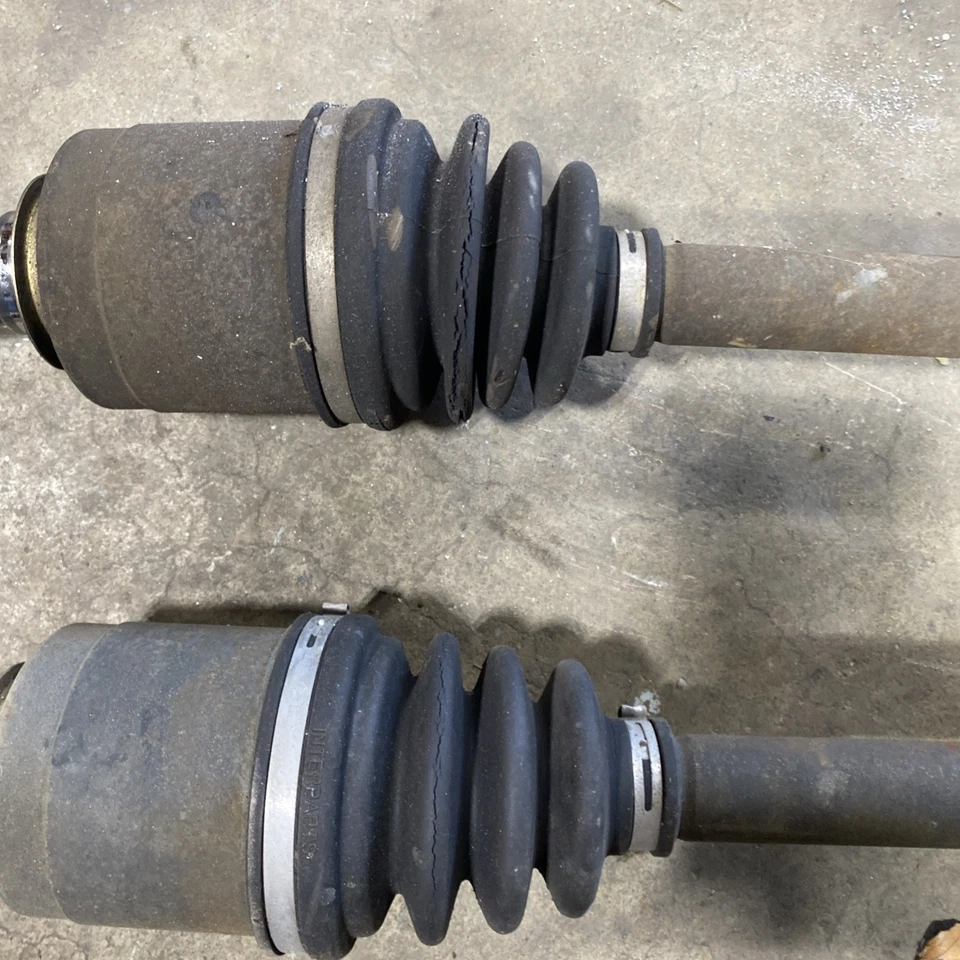 Subaru Impreza Sti 2006 2007 sedán eje delantero izquierdo derecho OEM Foto 3 de 4