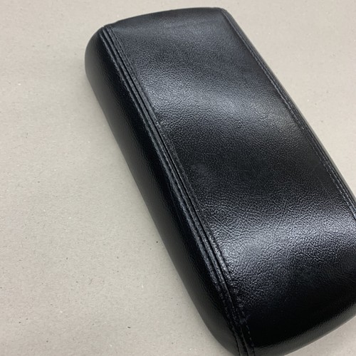02 03 04 05 06 07 Envoy Trailblazer Center Console Door Armrest OEM Black #0267 - Picture 2 of 7