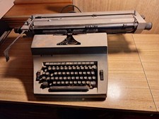 macchina Vintage da scrivere elettrica Adler