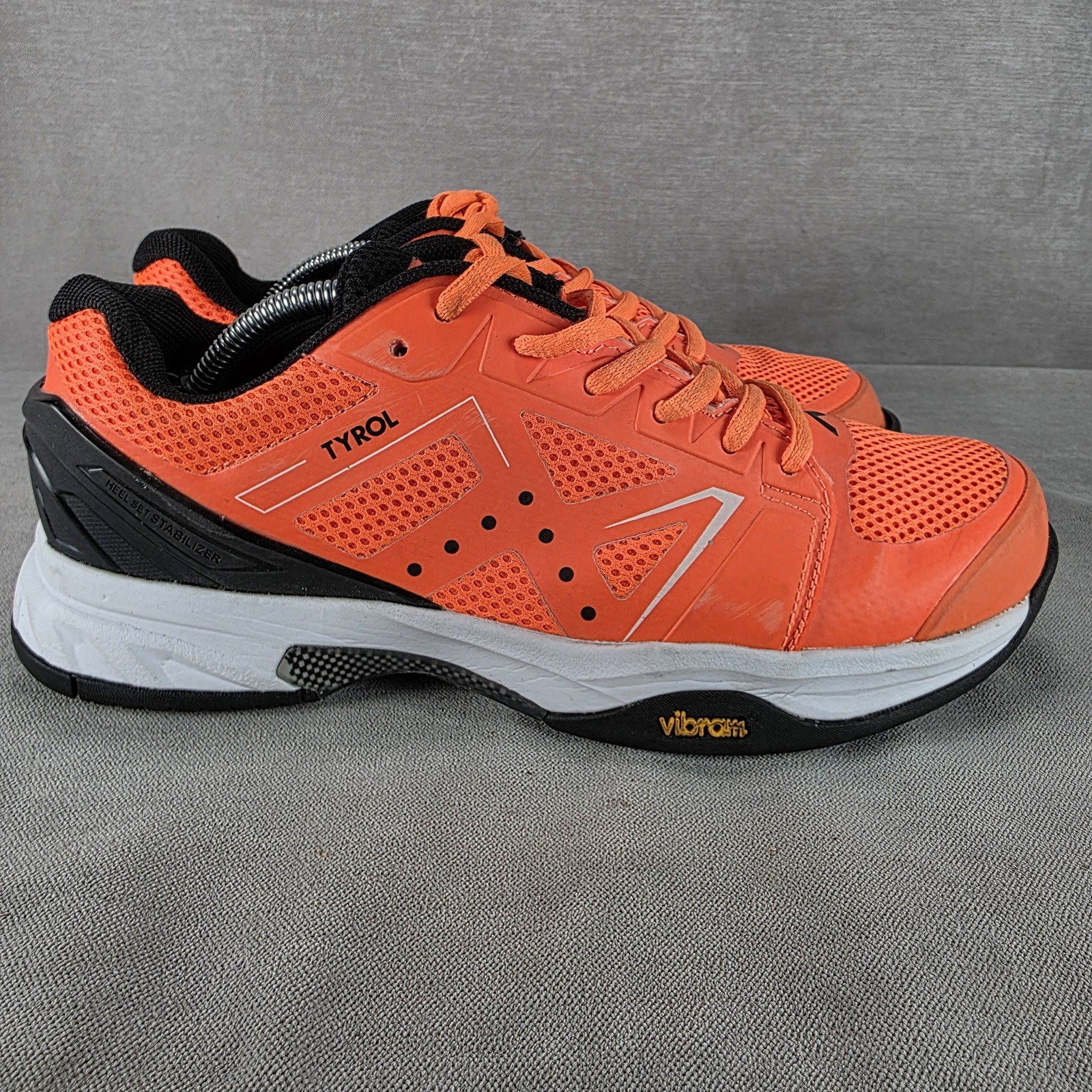 SAOLA Scarpe Tyrol Drive donna taglia 8 arancione nero suola Vibram atletica corte cool