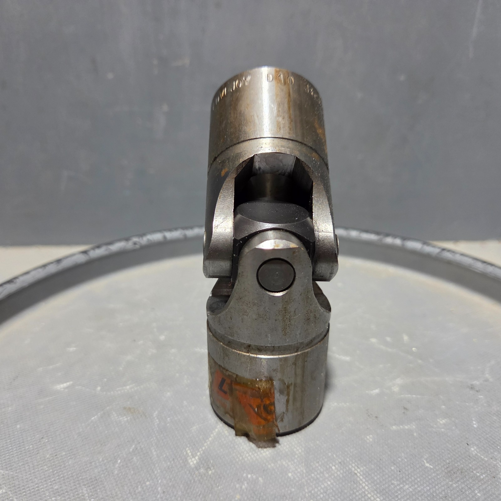 Lovejoy Universal Joint, ID 3/4", OD 1-1/2", Length 4-1/4", D10 16595