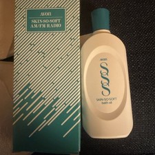 Vintage NEW 1990 Avon Skin So Soft AM/FM Radio Novelty Bottle Shape