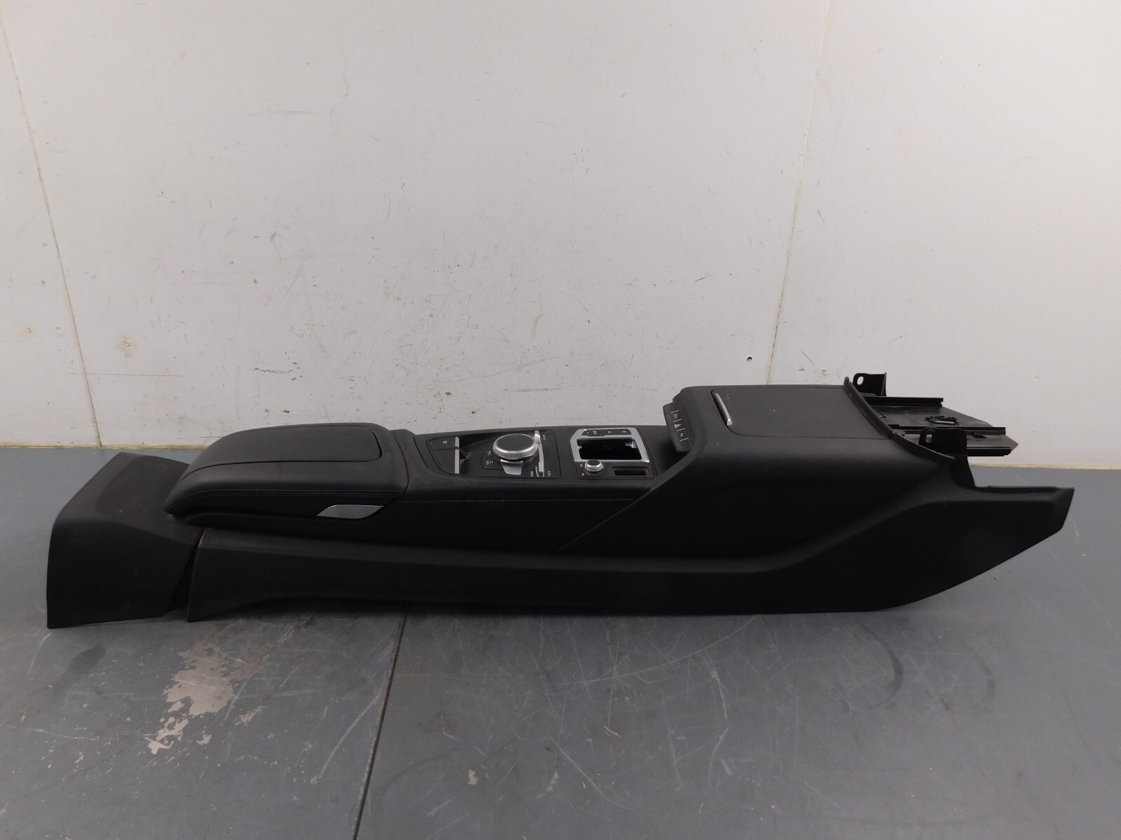 2017 18 20 21 22 Audi R8 V10 Plus Plus Center Console / Controls / Arm #01999 i6