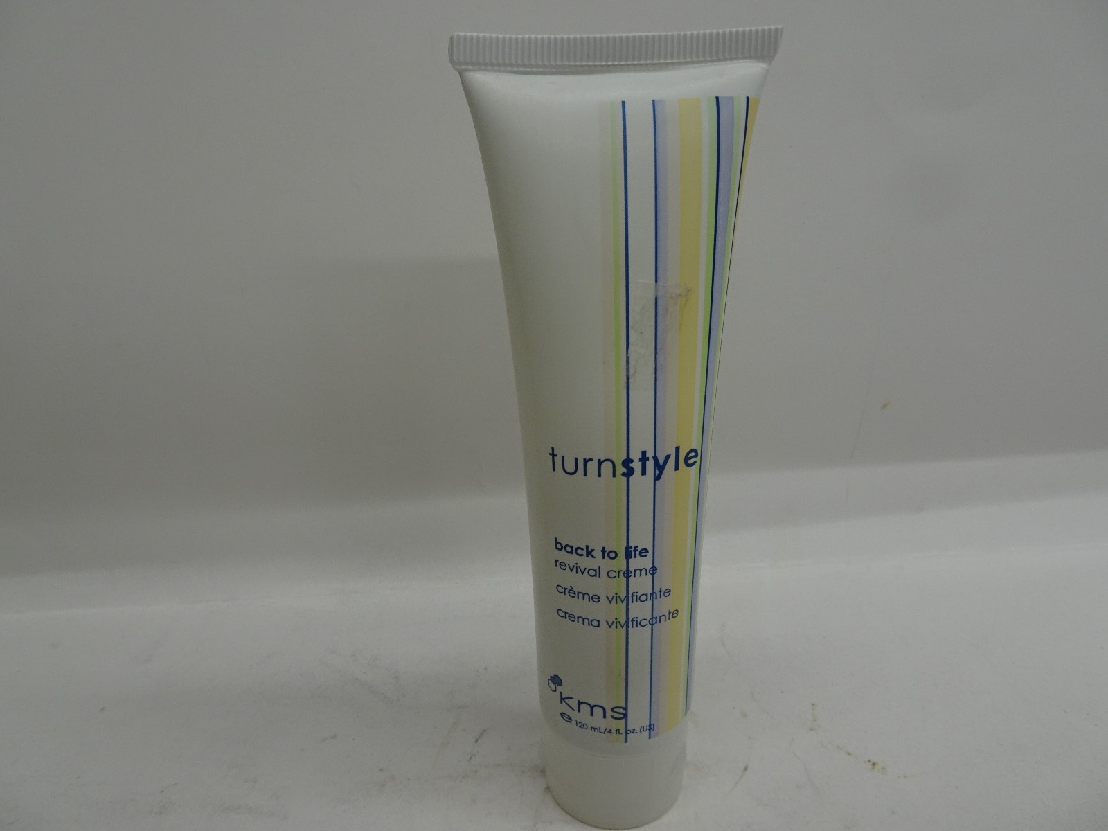 ВОССТАНАВЛИВАЮЩИЙ КРЕМ KMS Turnstyle Back To Life для здоровых и красивых волос 4 жидких озонаоригинал 2090₽