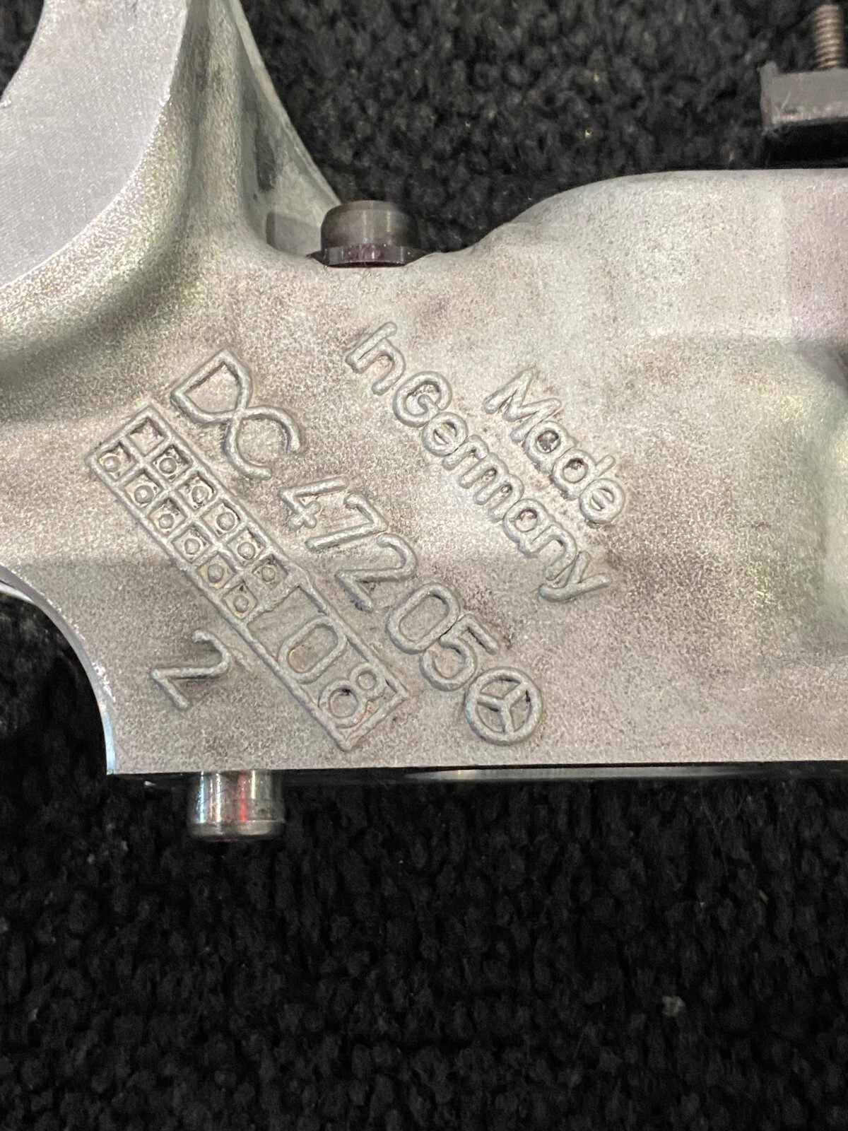 2009 Detroit Dd15 Camshaft Housing Bracket Cap With Bolts DC47205 for