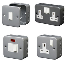 METAL CLAD ELECTRICAL FITTINGS SWITCHES AND SOCKETS WORKSHOP GARAGE INDUSTRIAL 