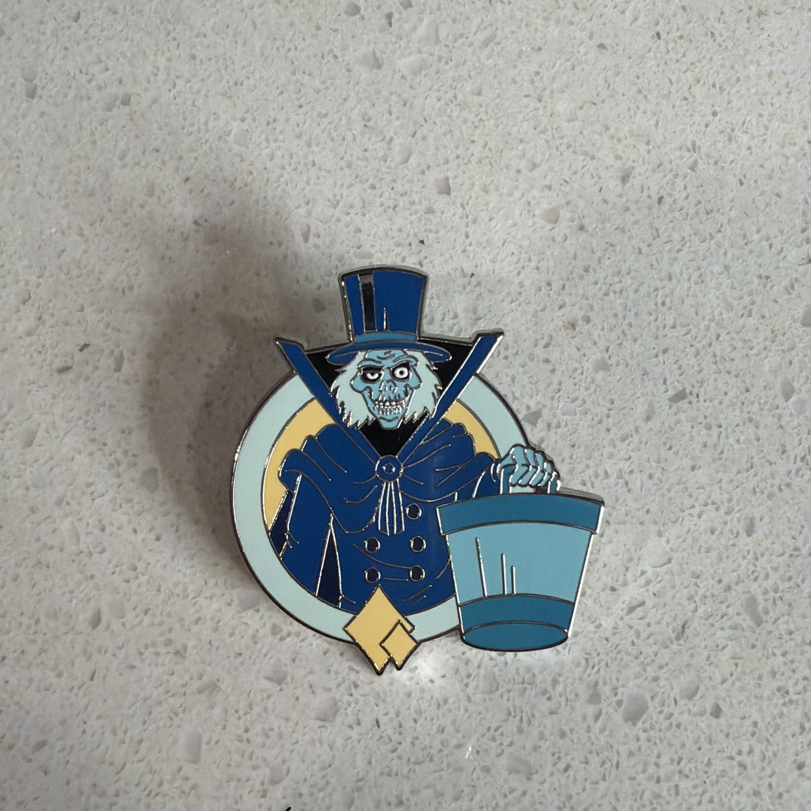 2026 Disney Enchanted Ensemble Haunted Mansion Hat Box Ghost Mystery Trading Pin