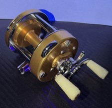 Vintage Never Used Penn 910 Bait Casting Reel W/White Grips Made In USA