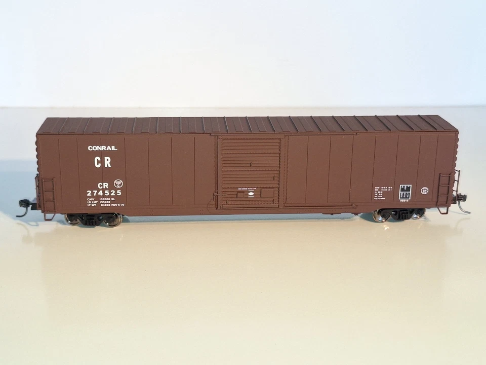 Roundhouse/Walthers 63' Conrail single Door boxcar. Excell cond.HO Scale. No Box - Image 3 of 4