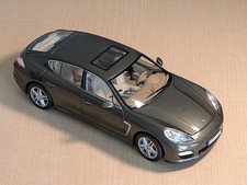 Norev 1/18 Porsche Panamera Turbo 2009 Green